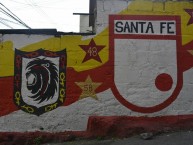 Mural - Graffiti - Pintada - Mural de la Barra: La Guardia Albi Roja Sur • Club: Independiente Santa Fe