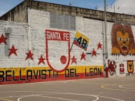 Mural - Graffiti - Pintada - Mural de la Barra: La Guardia Albi Roja Sur • Club: Independiente Santa Fe