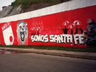 Mural - Graffiti - Pintada - Mural de la Barra: La Guardia Albi Roja Sur • Club: Independiente Santa Fe