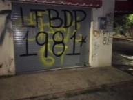 Mural - Graffiti - Pintada - "LA BANDA DEL MORELIA★LA FAMOSA BANDA DEL PONIENTE 1981" Mural de la Barra: Locura 81 &bull; Club: Monarcas Morelia