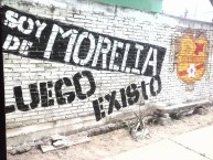 Mural - Graffiti - Pintada - "LA FAMOSA BANDA DEL PONIENTE 1981 MORELIA" Mural de la Barra: Locura 81 &bull; Club: Monarcas Morelia