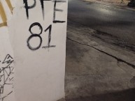 Mural - Graffiti - Pintada - "LA BANDA DEL MORELIA ~ LA FAMOSA BANDA DEL PONIENTE" Mural de la Barra: Locura 81 &bull; Club: Monarcas Morelia