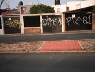 Mural - Graffiti - Pintada - "LA BANDA DEL MORELIA ~ LA FAMOSA BANDA DEL PONIENTE" Mural de la Barra: Locura 81 &bull; Club: Monarcas Morelia