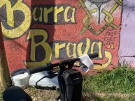 Mural - Graffiti - Pintada - "LA BANDA DEL MORELIA ~ LA FAMOSA BANDA DEL PONIENTE" Mural de la Barra: Locura 81 &bull; Club: Monarcas Morelia