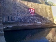 Mural - Graffiti - Pintada - Mural de la Barra: Los Borrachos de Luján &bull; Club: Luján Sport Club