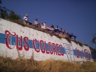 Mural - Graffiti - Pintadas - "Tus Colores Mi Vida" Mural de la Barra: Los Cruzados • Club: Universidad Católica • País: Chile