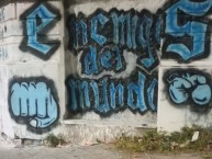Mural - Graffiti - Pintada - "Enemigos del mundo" Mural de la Barra: Los Villeros &bull; Club: Cerro