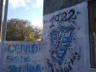 Mural - Graffiti - Pintadas - "Cerro sos mi recaida!" Mural de la Barra: Los Villeros &bull; Club: Cerro &bull; País: Uruguay