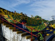 Trapo - Bandeira - Faixa - Telón - Trapo de la Barra: Alta Tensión Sur • Club: Atlético Huila