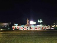 Trapo - Bandeira - Faixa - Telón - "LA CIUDAD DE LA FURIA" Trapo de la Barra: Barra 51 • Club: Atlas • País: México