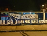 Trapo - Bandeira - Faixa - Telón - "FESTEJE IGUAL LLORE PERO NUNCA ABANDONE BOCA DEL POZO" Trapo de la Barra: Boca del Pozo • Club: Emelec • País: Ecuador