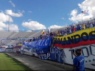 Trapo - Bandeira - Faixa - Telón - Trapo de la Barra: Comandos Azules • Club: Millonarios • País: Colombia