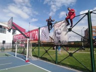 Trapo - Bandeira - Faixa - Telón - Trapo de la Barra: Disturbio Rojo Bogotá • Club: América de Cáli