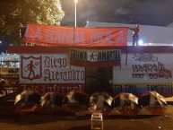 Trapo - Bandeira - Faixa - Telón - Trapo de la Barra: Disturbio Rojo Bogotá • Club: América de Cáli • País: Colombia