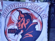 Trapo - Bandeira - Faixa - Telón - Trapo de la Barra: Disturbio Rojo Bogotá &bull; Club: América de Cáli