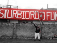 Trapo - Bandeira - Faixa - Telón - "Disturbio Rojo Funza" Trapo de la Barra: Disturbio Rojo Bogotá • Club: América de Cáli • País: Colombia