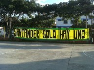 Trapo - Bandeira - Faixa - Telón - Trapo de la Barra: Fortaleza Leoparda Sur • Club: Atlético Bucaramanga • País: Colombia