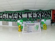 Trapo - Bandeira - Faixa - Telón - Trapo de la Barra: Frente Radical Verdiblanco • Club: Deportivo Cali