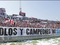 Trapo - Bandeira - Faixa - Telón - "Anti universidad católica" Trapo de la Barra: Garra Blanca • Club: Colo-Colo