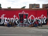 Trapo - Bandeira - Faixa - Telón - "Frente Oeste" Trapo de la Barra: Huracan Roji-Negro • Club: Deportivo Lara