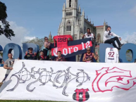 Trapo - Bandeira - Faixa - Telón - "Manga 12 los de coro" Trapo de la Barra: La 12 • Club: Alajuelense