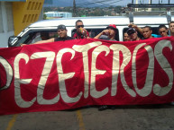 Trapo - Bandeira - Faixa - Telón - "Pezeteros 12" Trapo de la Barra: La 12 &bull; Club: Alajuelense &bull; País: Costa Rica
