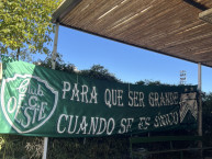 Trapo - Bandeira - Faixa - Telón - "Para que ser grande cuando se es unico" Trapo de la Barra: La Banda 100% Caballito &bull; Club: Ferro Carril Oeste &bull; País: Argentina