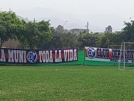 Trapo - Bandeira - Faixa - Telón - Trapo de la Barra: La Banda del Basurero • Club: Deportivo Municipal