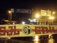 Trapo - Bandeira - Faixa - Telón - "Trapo de SJL Edil en Ecuador" Trapo de la Barra: La Banda del Basurero • Club: Deportivo Municipal