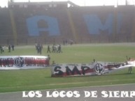 Trapo - Bandeira - Faixa - Telón - Trapo de la Barra: La Banda del Basurero • Club: Deportivo Municipal