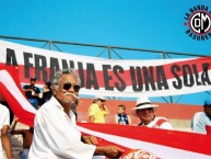 Trapo - Bandeira - Faixa - Telón - "Antes de la franja del combinado nacional, la del Deportivo Municipal!" Trapo de la Barra: La Banda del Basurero • Club: Deportivo Municipal