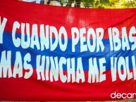 Trapo - Bandeira - Faixa - Telón - "Y CUANDO PEOR IBAS, MAS HINCHA ME VOLVI" Trapo de la Barra: La Banda del Parque • Club: Nacional • País: Uruguay