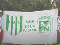 Trapo - Bandeira - Faixa - Telón - "una sola pasion" Trapo de la Barra: La Banda del Sur • Club: Banfield • País: Argentina