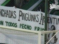 Trapo - Bandeira - Faixa - Telón - "HINCHADAS PINGÃœINAS ARGENTINAS SON TODOS PECHOS FRIO" Trapo de la Barra: La Banda del Sur • Club: Banfield • País: Argentina