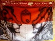 Trapo - Bandeira - Faixa - Telón - Trapo de la Barra: La Guardia Albi Roja Sur • Club: Independiente Santa Fe • País: Colombia