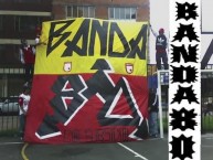 Trapo - Bandeira - Faixa - Telón - Trapo de la Barra: La Guardia Albi Roja Sur • Club: Independiente Santa Fe • País: Colombia