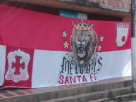 Trapo - Bandeira - Faixa - Telón - Trapo de la Barra: La Guardia Albi Roja Sur • Club: Independiente Santa Fe