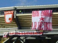 Trapo - Bandeira - Faixa - Telón - Trapo de la Barra: La Guardia Albi Roja Sur • Club: Independiente Santa Fe • País: Colombia