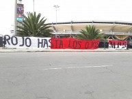 Trapo - Bandeira - Faixa - Telón - "ROJO HASTA LOS OJOS" Trapo de la Barra: La Guardia Albi Roja Sur • Club: Independiente Santa Fe • País: Colombia