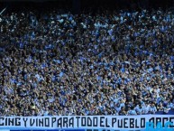 Trapo - Bandeira - Faixa - Telón - "Racing y vino para todo el pueblo Argentino" Trapo de la Barra: La Guardia Imperial • Club: Racing Club • País: Argentina