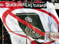 Trapo - Bandeira - Faixa - Telón - "El silencio no es mi idioma" Trapo de la Barra: La Hinchada Más Popular • Club: Newell's Old Boys