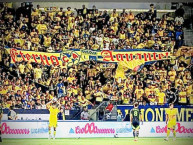 Trapo - Bandeira - Faixa - Telón - "AGUANTE Y LOKURA POR EL AZULKREMA" Trapo de la Barra: La Monumental &bull; Club: América &bull; País: México