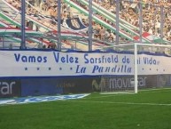 Trapo - Bandeira - Faixa - Telón - Trapo de la Barra: La Pandilla de Liniers • Club: Vélez Sarsfield