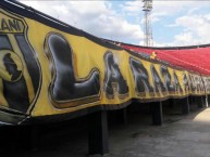 Trapo - Bandeira - Faixa - Telón - Trapo de la Barra: La Raza Aurinegra • Club: Guaraní de Asunción