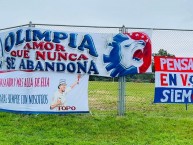 Trapo - Bandeira - Faixa - Telón - Trapo de la Barra: La Ultra Fiel • Club: Club Deportivo Olimpia