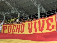 Trapo - Bandeira - Faixa - Telón - "POCHO VIVE" Trapo de la Barra: Lobo Sur • Club: Pereira