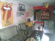 Trapo - Bandeira - Faixa - Telón - "LA FAMOSA BANDA DEL PONIENTE 1981 MORELIA" Trapo de la Barra: Locura 81 &bull; Club: Monarcas Morelia &bull; País: México