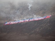 Trapo - Bandeira - Faixa - Telón - "en los cerros de iquique" Trapo de la Barra: Los de Abajo • Club: Universidad de Chile - La U • País: Chile