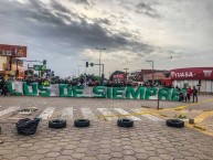 Trapo - Bandeira - Faixa - Telón - Trapo de la Barra: Los de Siempre • Club: Oriente Petrolero • País: Bolívia