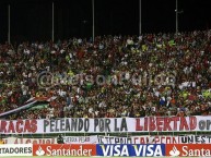 Trapo - Bandeira - Faixa - Telón - "Caracas peleando por la LIBERTADores" Trapo de la Barra: Los Demonios Rojos • Club: Caracas